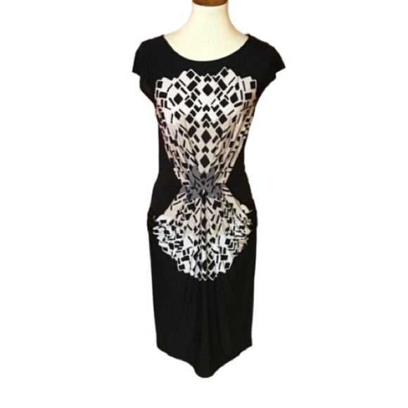 BCBGMaxAzria Black and White Geometric Print Dress - Picture 2 of 14